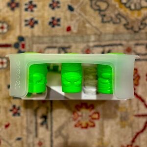 Tovolo Tiki Ice Mold Shot Glass Set – Brand New